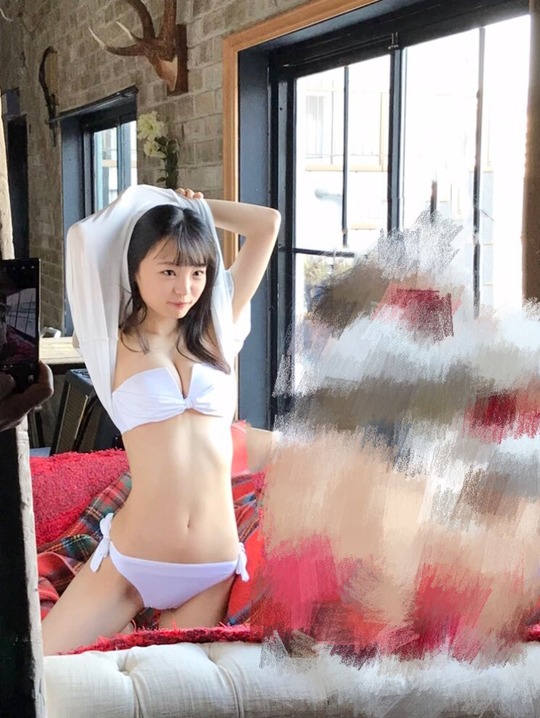 新澤菜央カップアサイズ水着姿