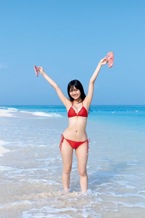 豊田ルナ1st写真集「月-Luna-」2