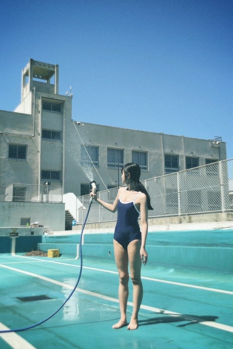 STU48中村舞1st写真集オフショット3