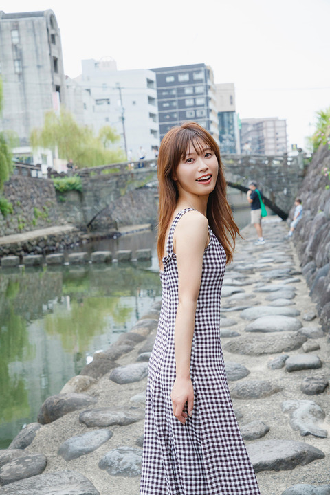 西澤由夏1st水着写真集