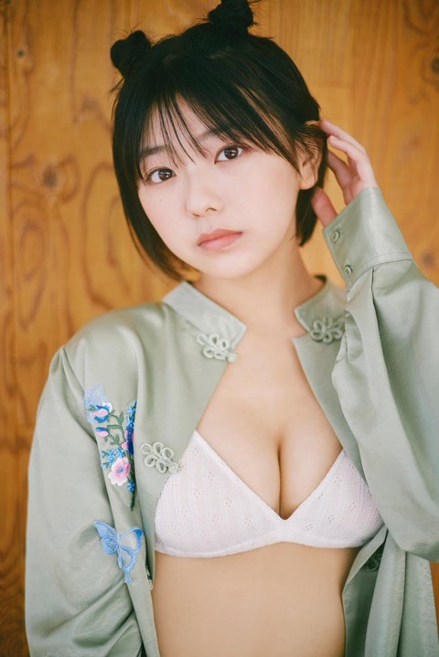 大熊杏優チャイナ風水着グラビア