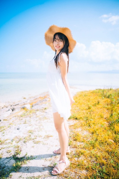 小森香乃1stイメージDVD「純白の17歳」