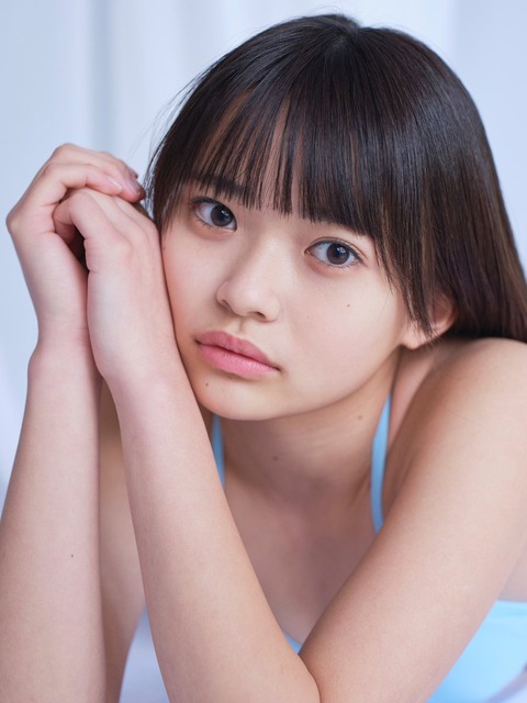 小森香乃ヤンジャン制コレ24初水着グラビア