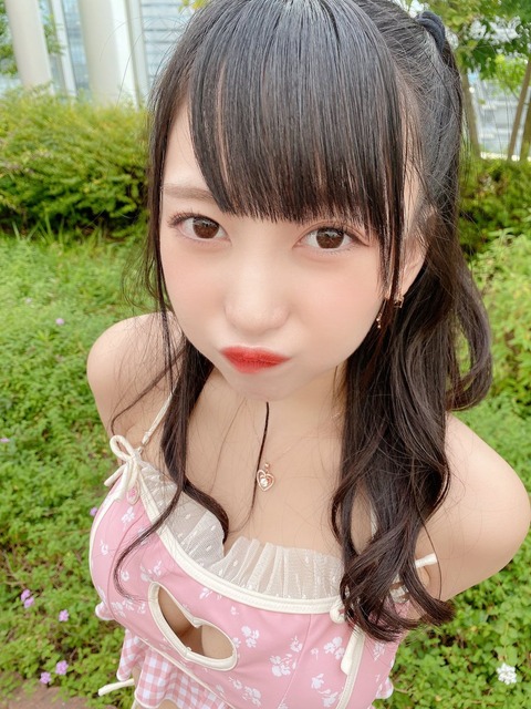 髙木ゆりあ身長151cm水着姿