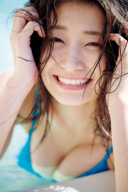 益田恵梨菜水着グラビア