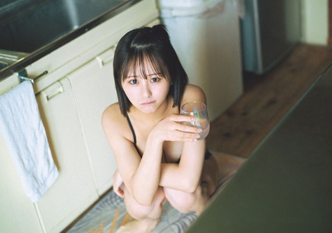 ≠ME尾木波菜1st水着写真集「おぎはな」
