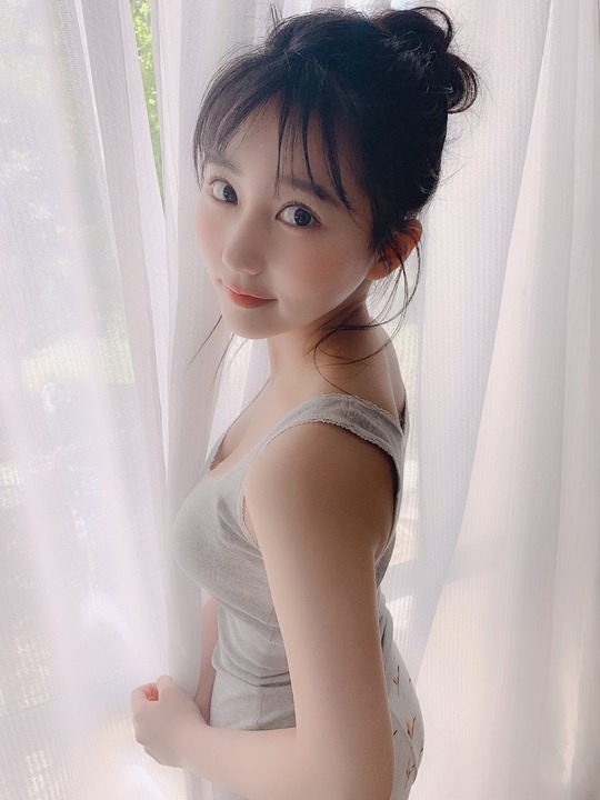 HKT48田中美久セクシーグラビア