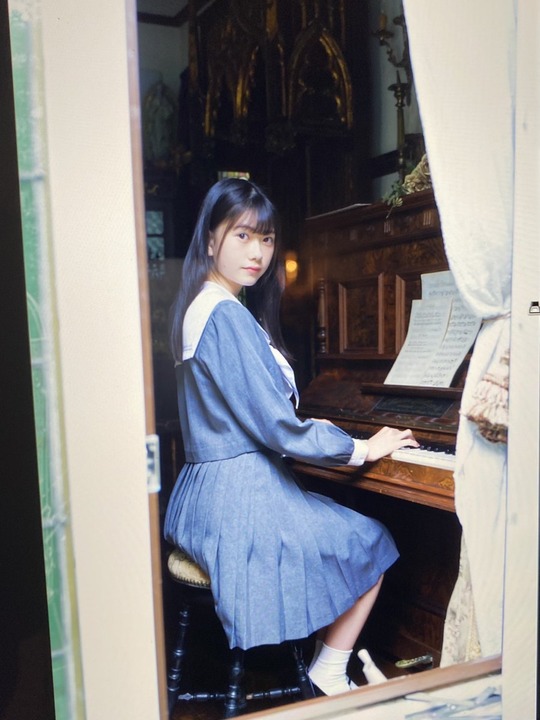 AKB48千葉恵里UTBグラビアオフショット
