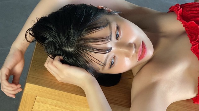 STU48岩田陽菜1st写真集「選べないクレヨン」水着オフショット