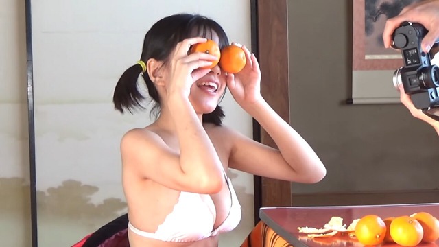 夏芽すずヤンマガ初水着グラビアオフショット (21)