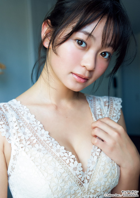 涼井菜生ヤンマガ水着グラビア