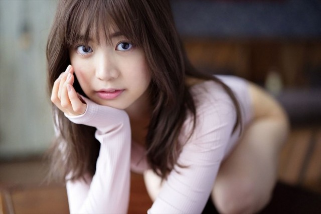 源藤アンリ1st水着グラビアDVD「ANRI」
