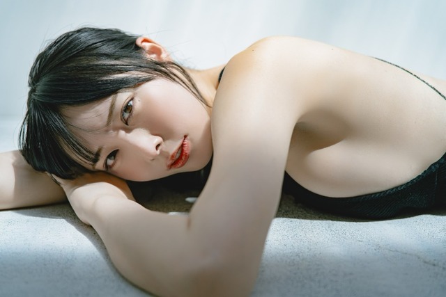 七海りおBLT水着グラビア