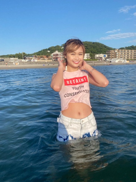 西山乃利子水着グラビア