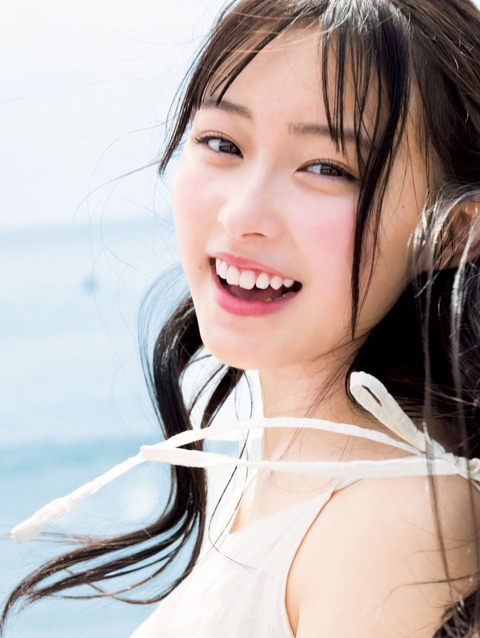 榎本彩乃「ヤンジャン」グラビア