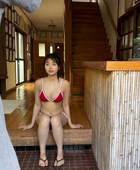 林美希ヤングガンガン水着グラビア