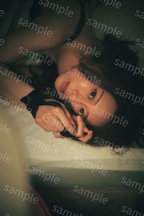 古畑奈和2nd写真集「知らない私」ポストカード4