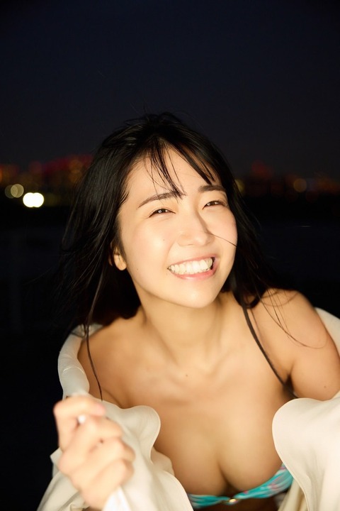 天羽希純ヤンジャン水着グラビア