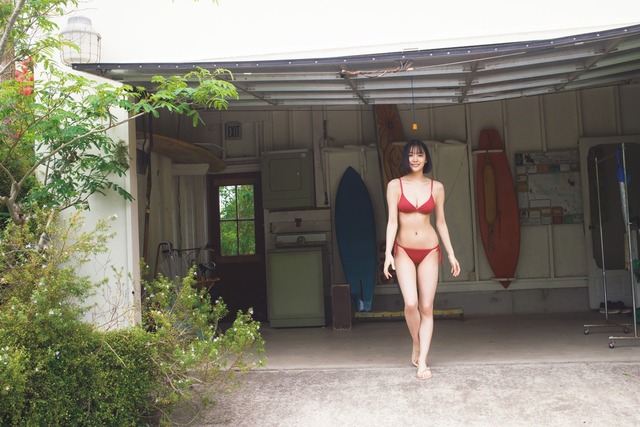吉澤遥奈週刊ポストデジタル写真集「ボブカットに恋して」