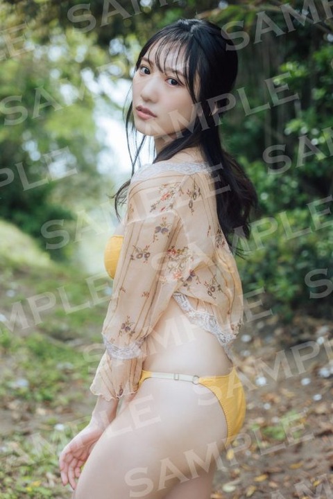 元NMB48横野すみれ水着フォトブック「SUMIRE graph #01」