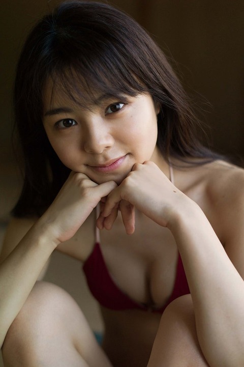 NGT48本間日陽水着グラビア
