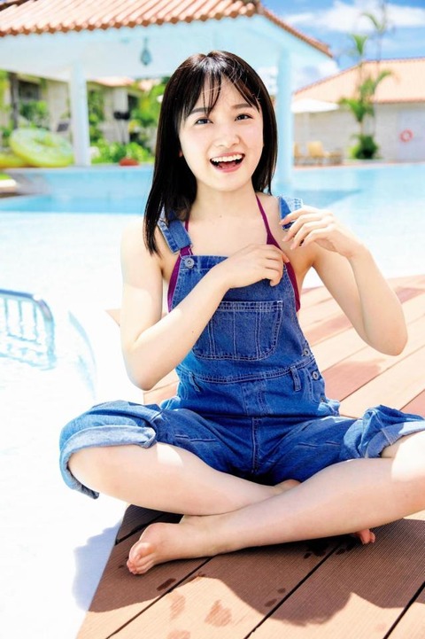 モー娘。森戸知沙希水着写真集