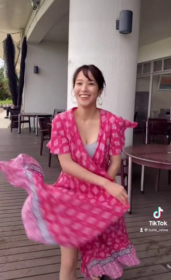 鷲見玲奈1st写真集「すみにおけない」全衣装 (15)
