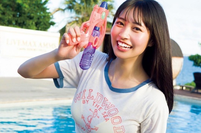 溝端葵FRIDAY水着グラビア