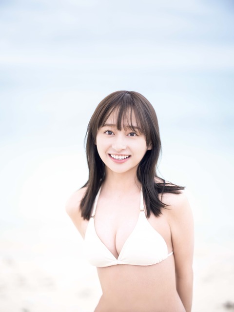 日向坂46影山優佳1st写真集『知らないことだらけ』