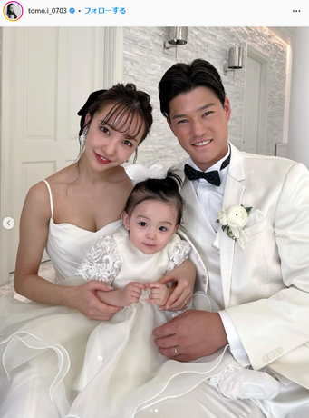 板野友美家族写真