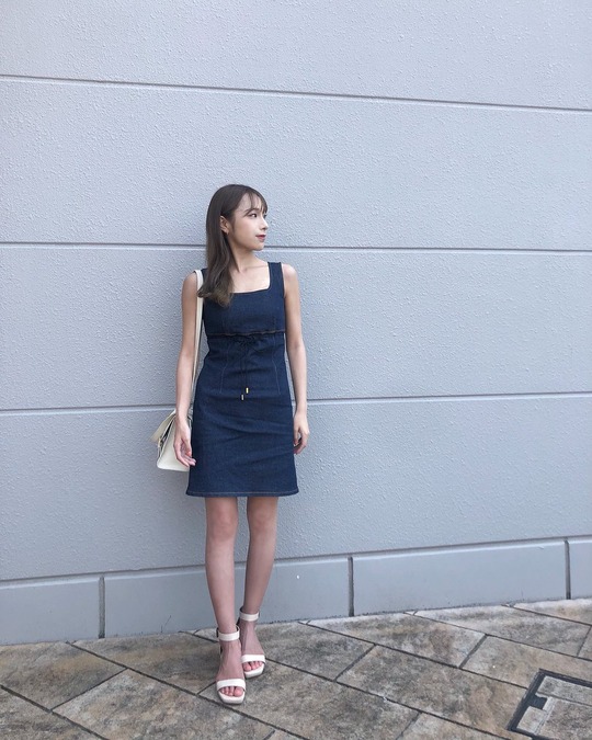 AKB48左伴彩佳の美乳スタイル