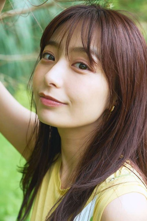 宇垣美里の週刊少年マガジングラビア