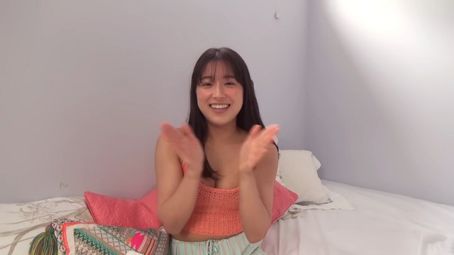 新人女優の市原菜夏ヤンマガ初グラビア (24)