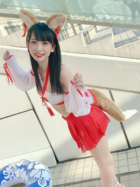 髙木ゆりあ身長151cm水着姿