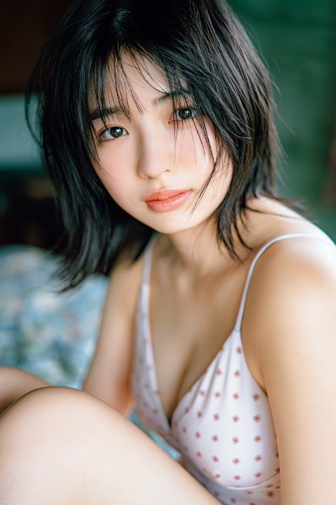 林美希ヤンジャン水着グラビア