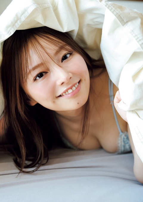 上田操ヤンジャン水着グラビア