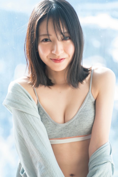 日向坂46 金村美玖 1st写真集『羅針盤』
