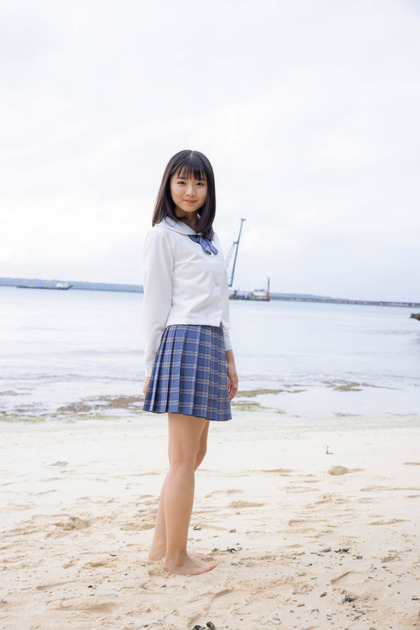 倉沢しえり1st水着グラビアDVD「素顔。」