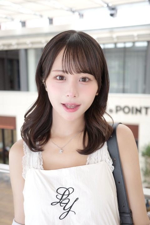 尾木波菜 週刊プレイボーイ 水着グラビア