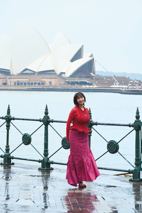 榎原依那2nd写真集の先行カット