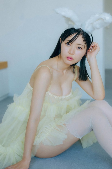 いけちゃんFLASH純白バニーグラビア