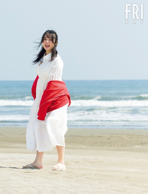 白濱美兎FRIDAY水着グラビア