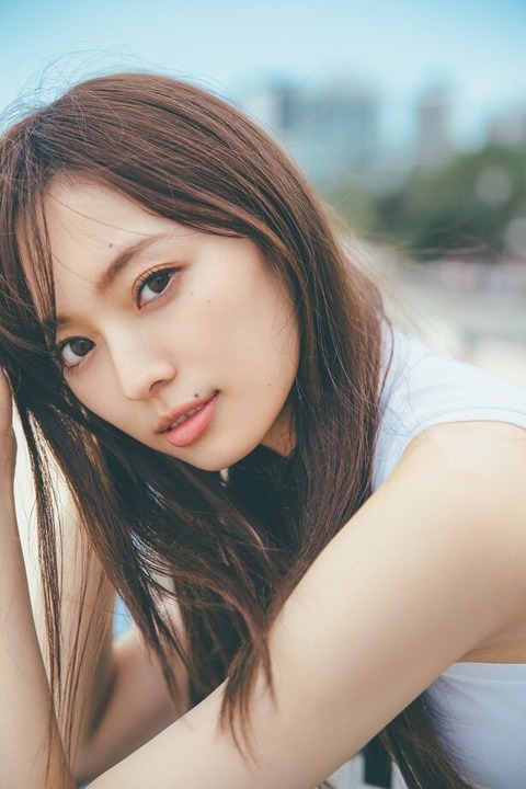 梅澤美波1st写真集 夢の近く
