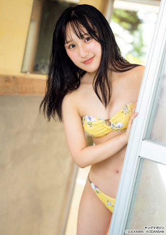 【画像】19歳美少女アイドル、初水着グラビアデビューwwwwwwミスマガジン2025SHOWROOM賞・愛梨ここ、透明感あふれる爽やかなビキニ姿を披露！！！