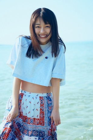 上坂樹里1st写真集『日日是好日』