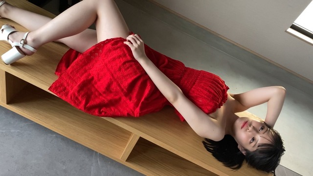 STU48岩田陽菜1st写真集「選べないクレヨン」水着オフショット