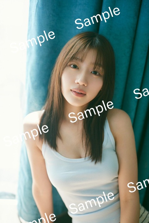 日向坂46佐々木美玲1st写真集『陽射しのパレード』