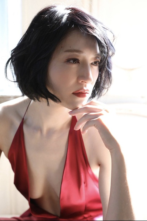 しゅはまはるみ写真集オンナを止めるな!