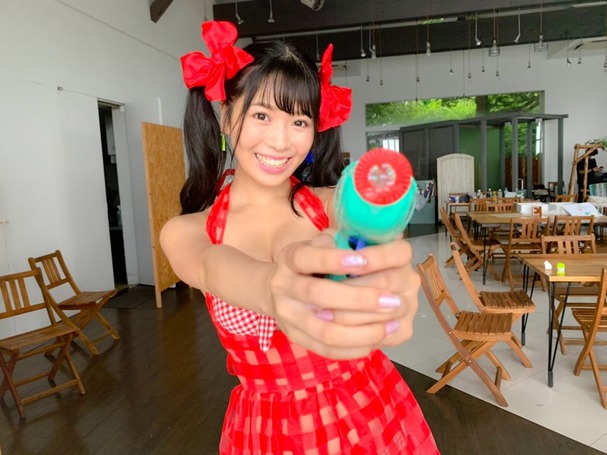 NMB48安田桃寧1st写真集「もう一度、会いたい理由。」