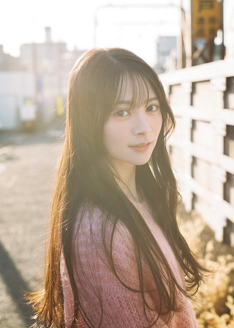 AKB48伊藤百花グラビア